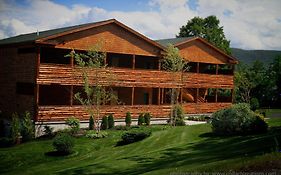 Lodges at Cresthaven Lake George Ny
